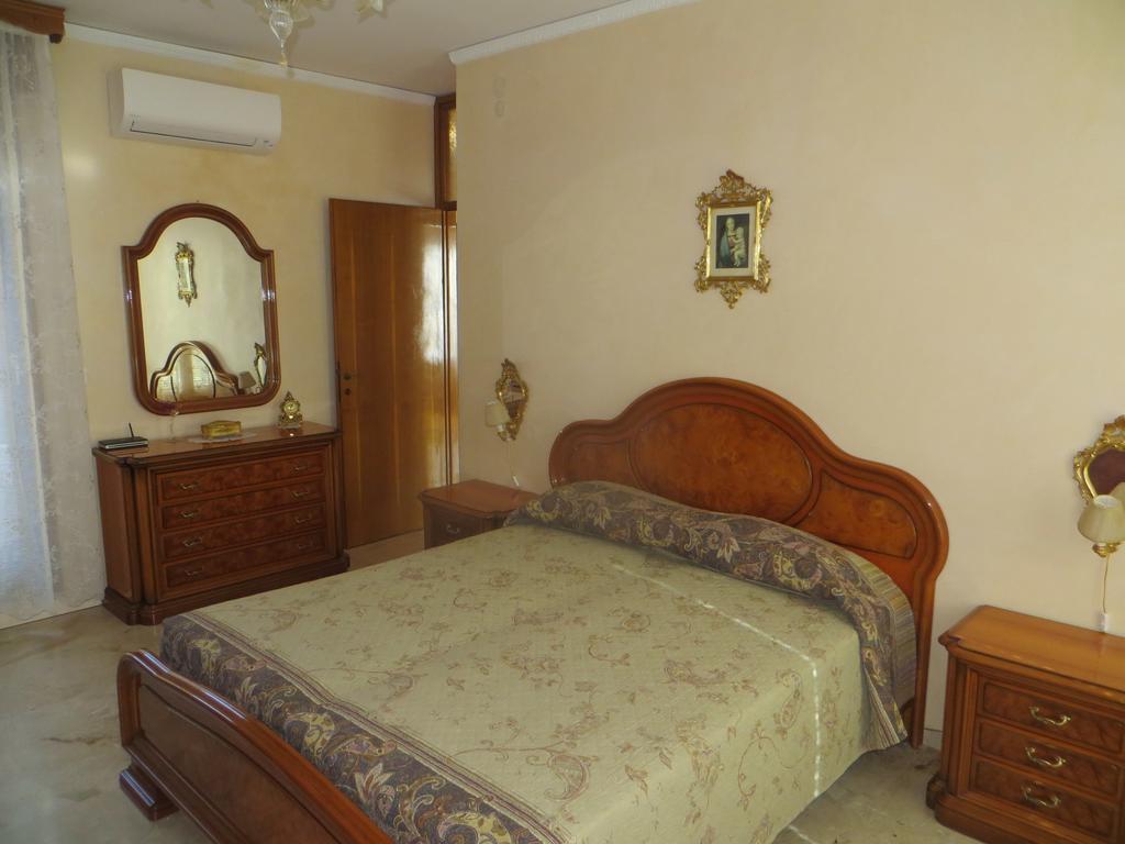 Asteria Venetian Suite Pokoj fotografie